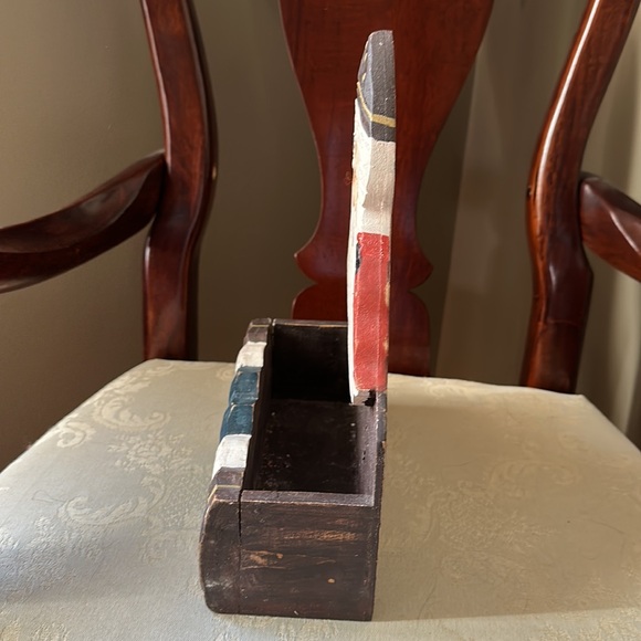 Prinative folk Art hand carved, hand painted wood Santa shelf, box w/cardinal - Picture 2 of 12
